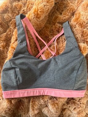 lululemon athletica energy bra size 4